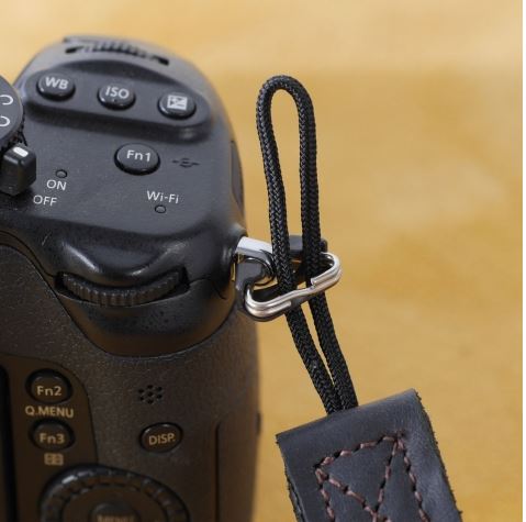Image of Eddycam Sling -1- 33mm polsriem Black / Natural contrast seams