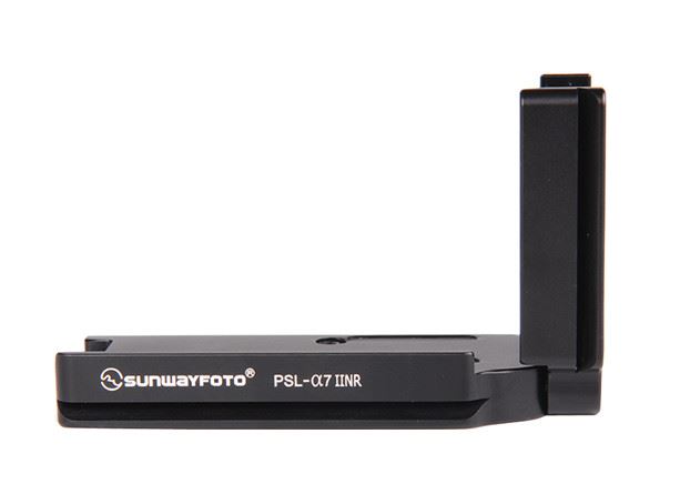 Image of Sunwayfoto PSL-A7RII - Specific L bracket for Sony A7RII / A