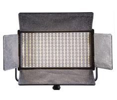Image of Falcon Eyes Bi-Color LED Lamp Dimbaar LP-820TD op 230V